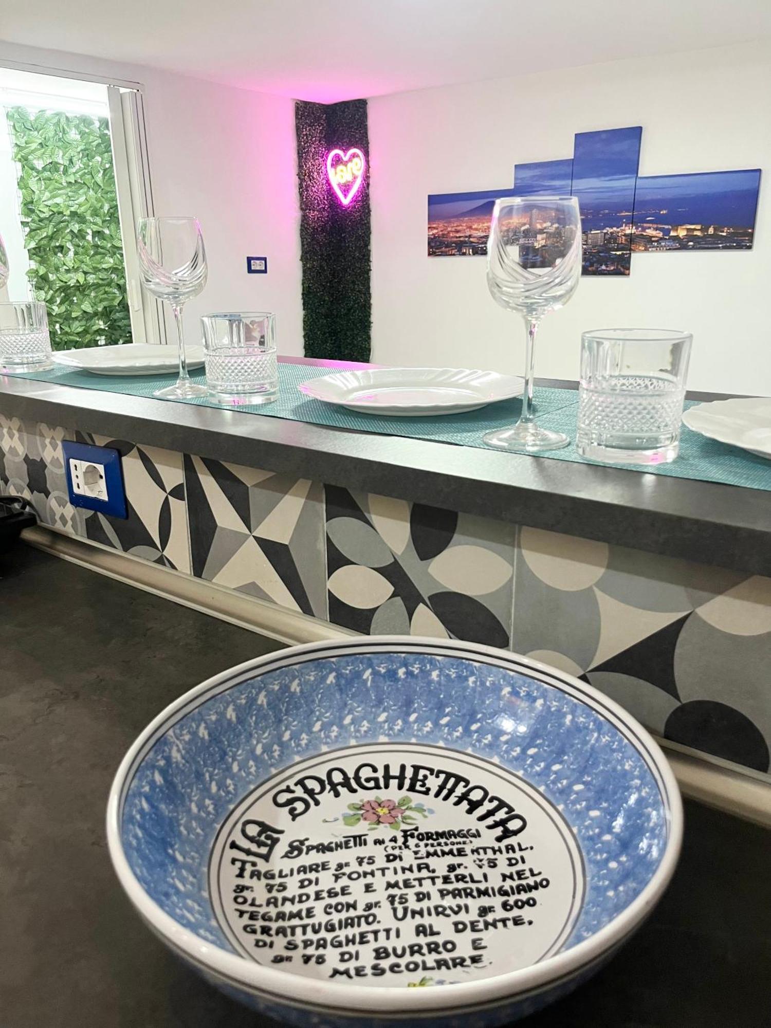Oikos Guest House Napoli Dış mekan fotoğraf